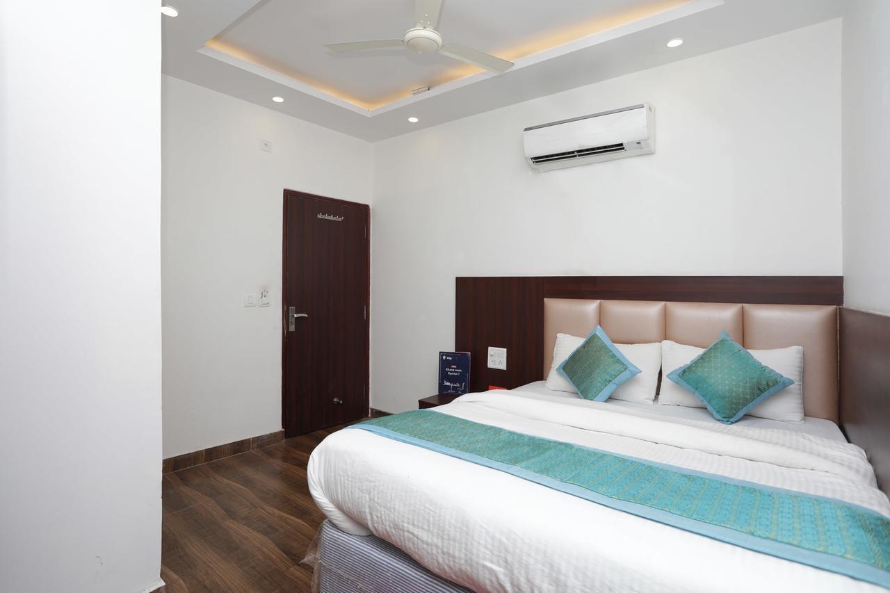 Hotel Corner Point New Delhi Eksteriør billede