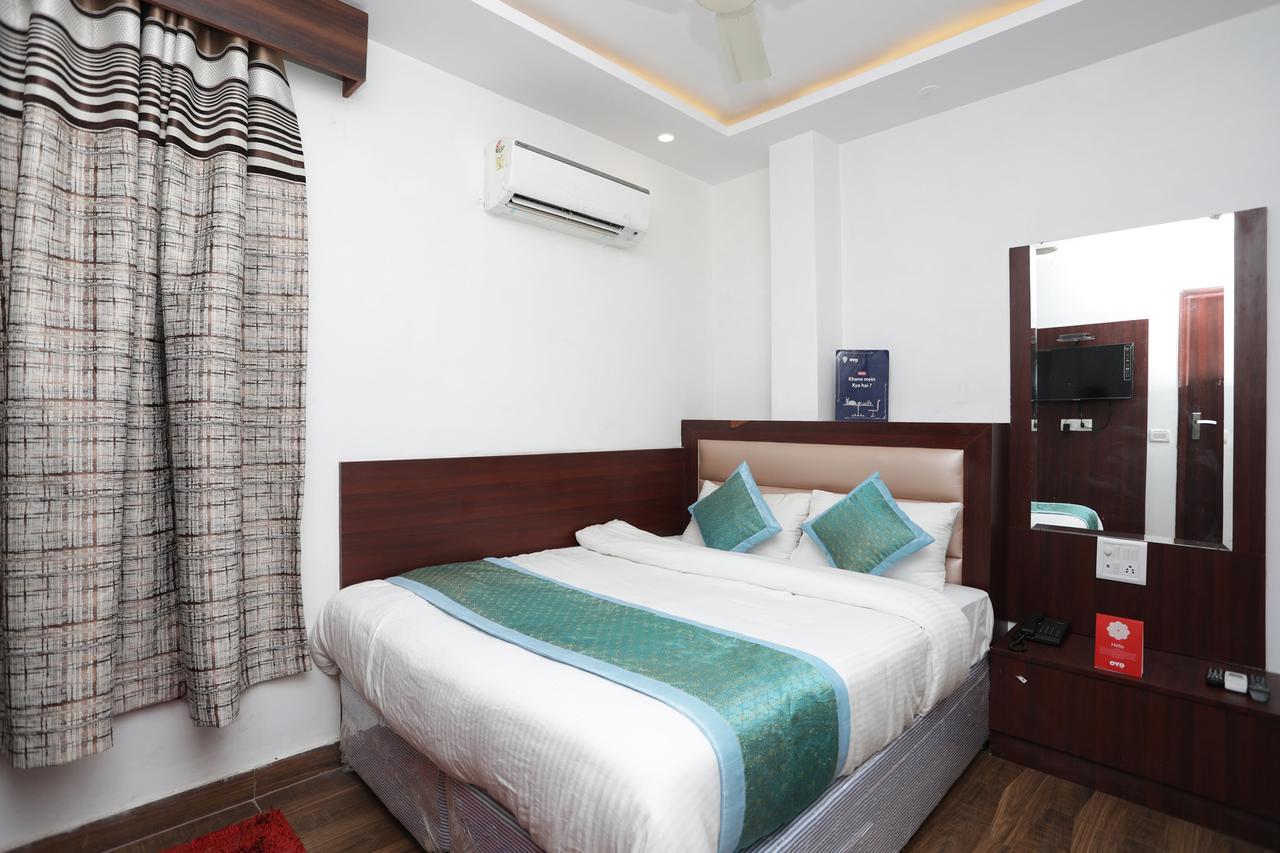 Hotel Corner Point New Delhi Eksteriør billede